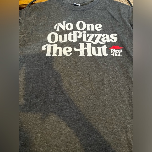 Official pizza hut employee shirt - Picture 4 of 4